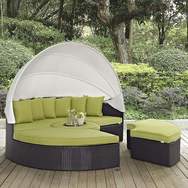 Round Day Bed Complete With Canopy Cabana